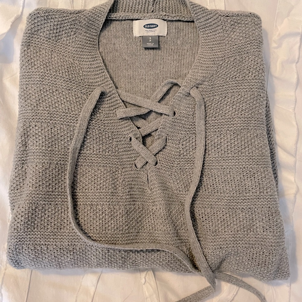 Gray sweater - Picture 2 of 2